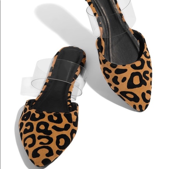 NEW** LADIES LEOPARD/ CLEAR ALMOND TOE FLAT MULES - Picture 2 of 5